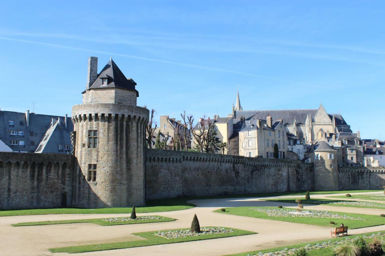 Vannes Lodge Exterior photo
